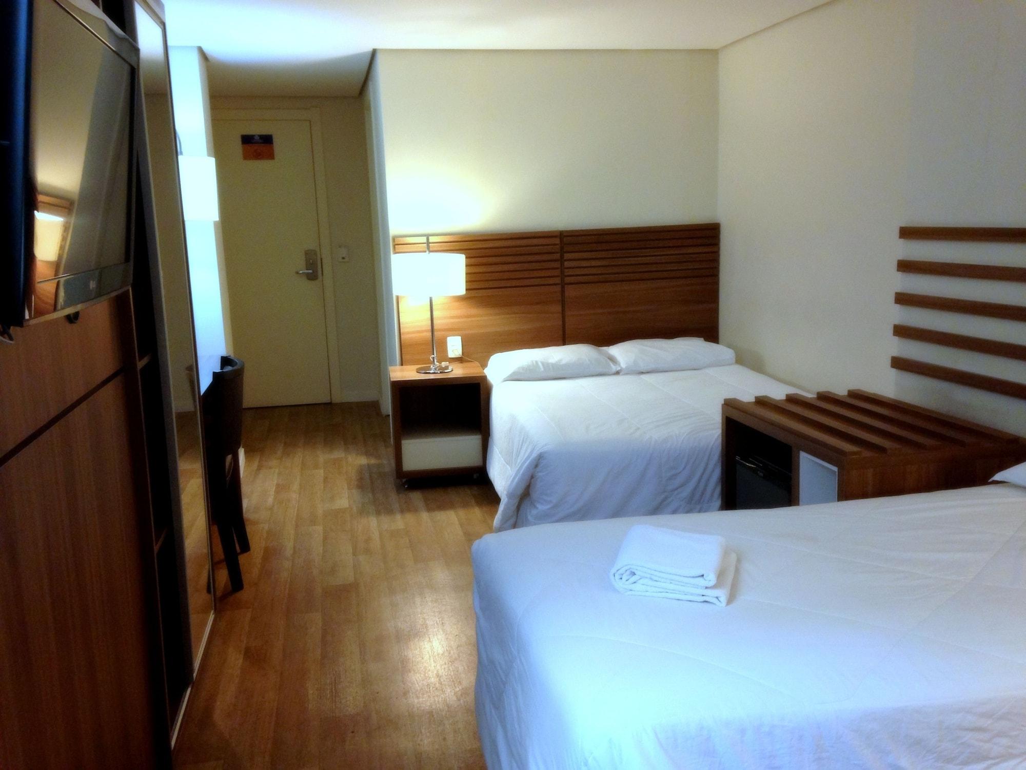 Umbu Hotel Porto Alegre - Centro Historico - Prox Aeroporto 15Min エクステリア 写真