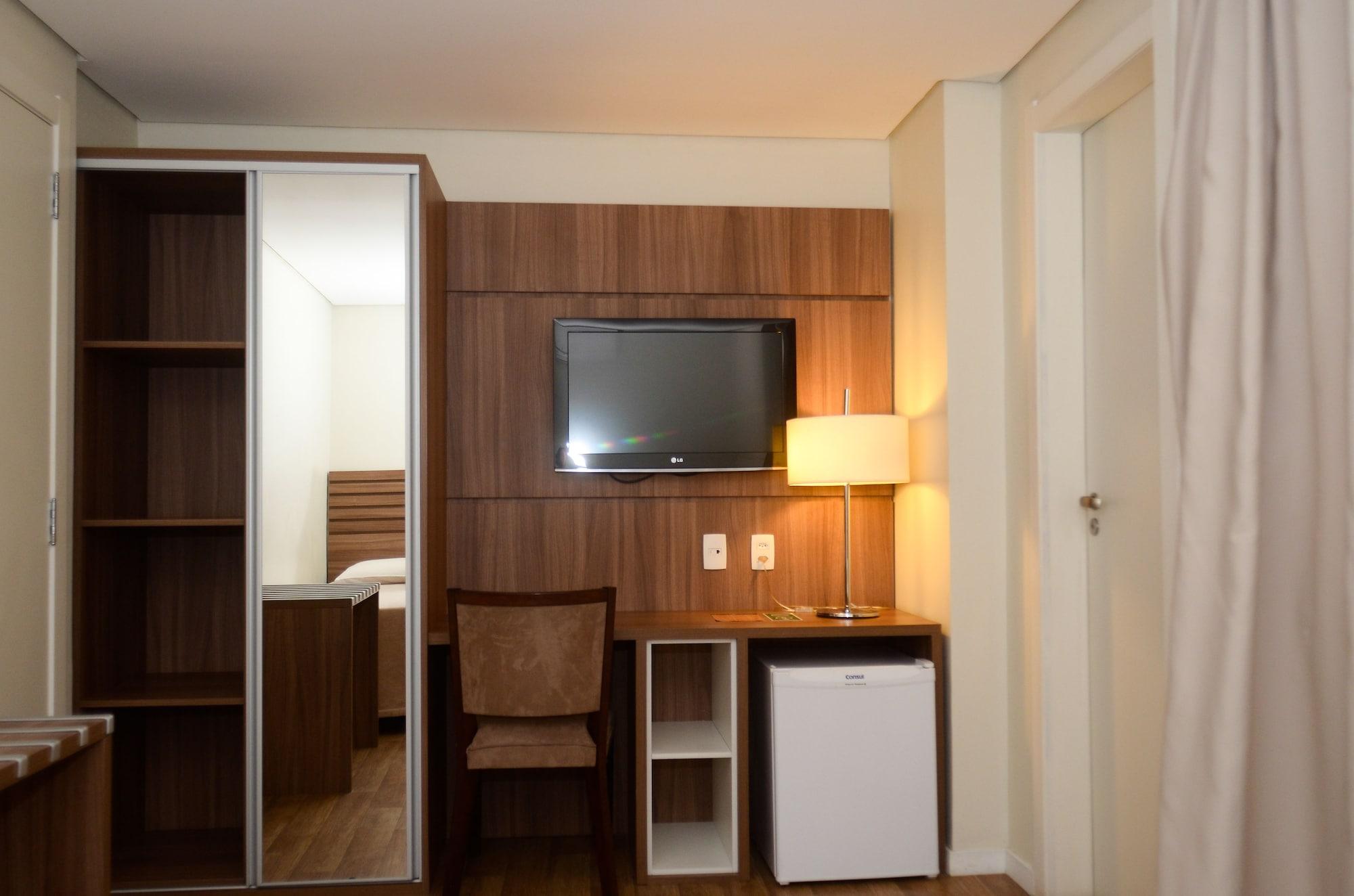 Umbu Hotel Porto Alegre - Centro Historico - Prox Aeroporto 15Min エクステリア 写真