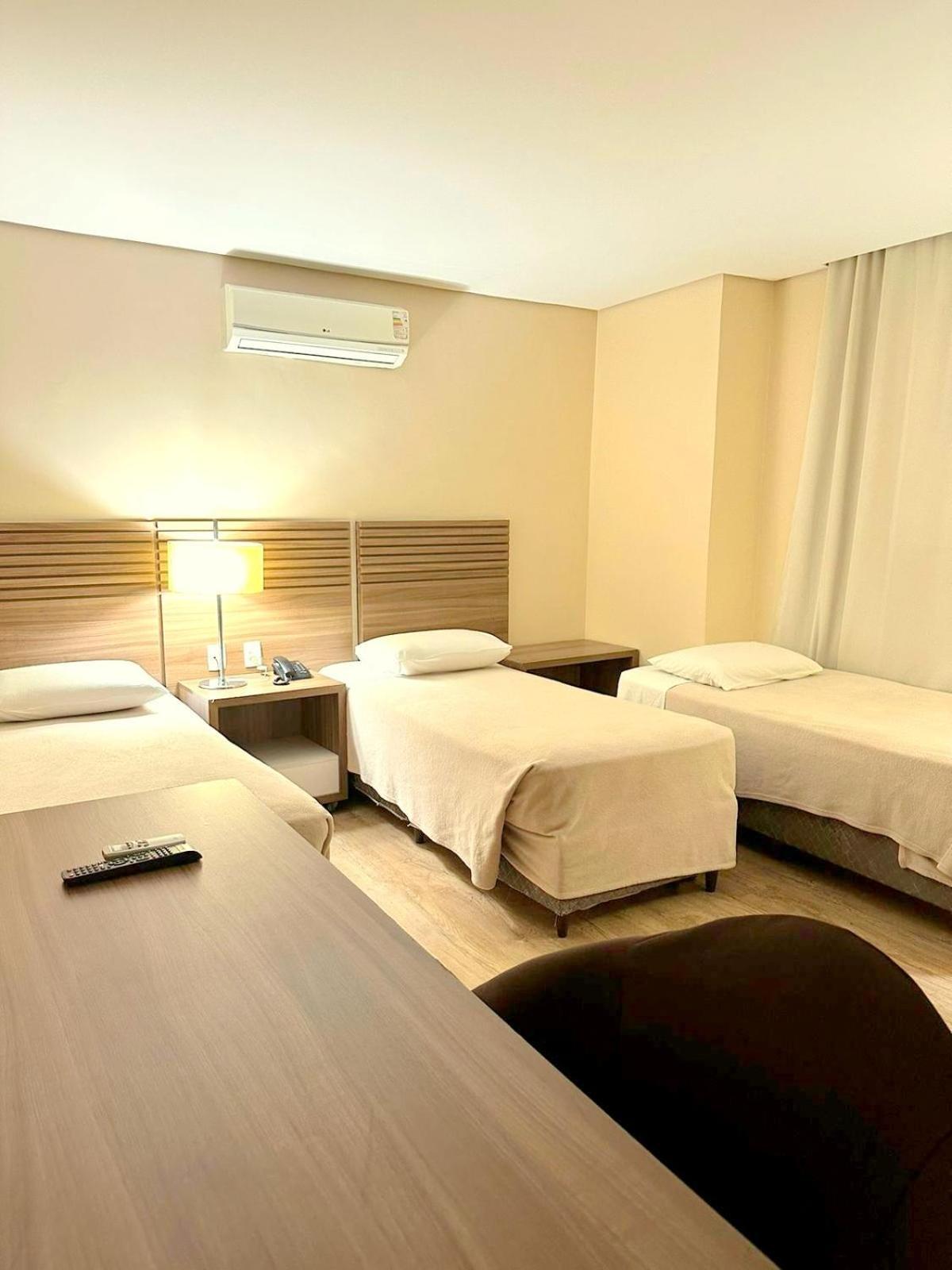 Umbu Hotel Porto Alegre - Centro Historico - Prox Aeroporto 15Min エクステリア 写真